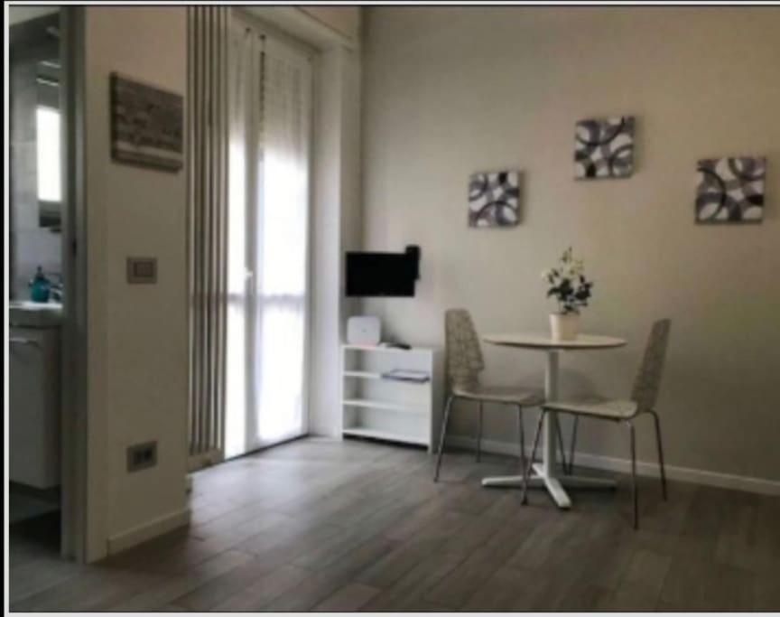 Lolo Apartment ミラノ エクステリア 写真